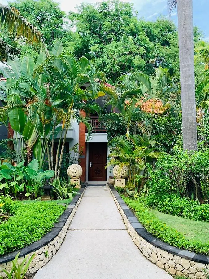 Bali Garden Beach Resort Kuta Lombok 4*,  Indonesien