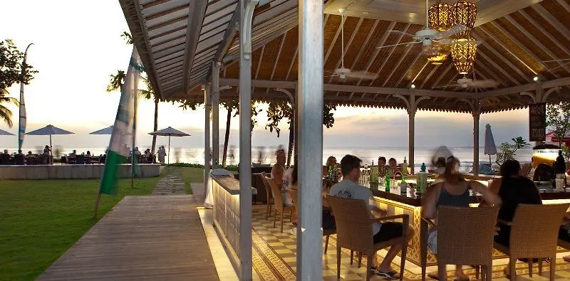 קוטה לומבוק Bali Garden Beach Resort 4*, קוטה לומבוק