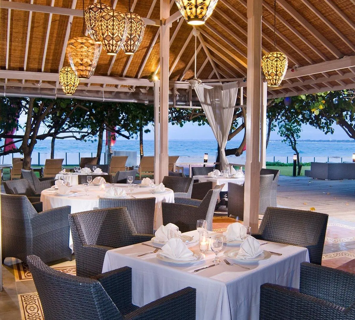 Bali Garden Beach Resort Kuta Lombok 4*,